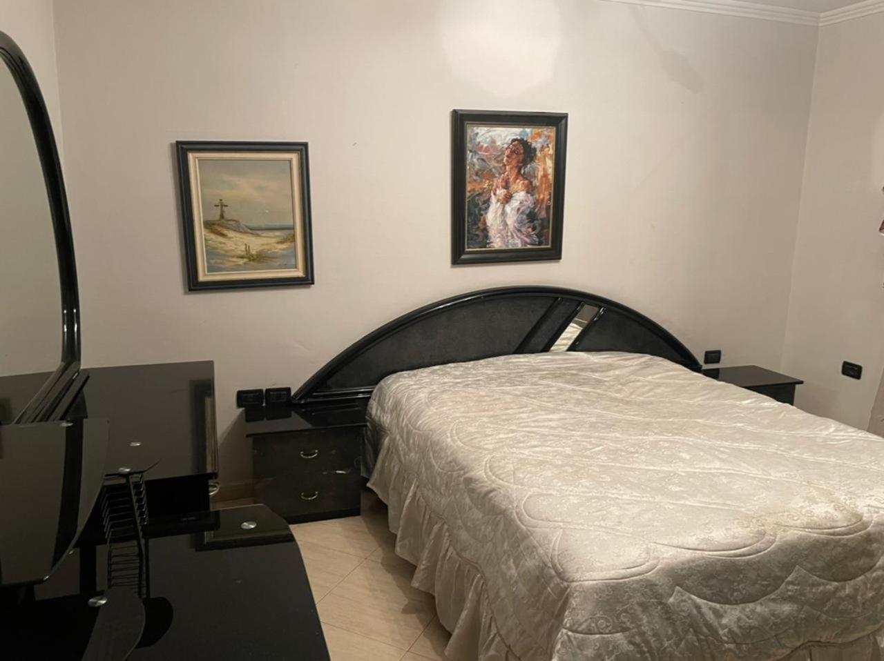 Tirana Apartment *